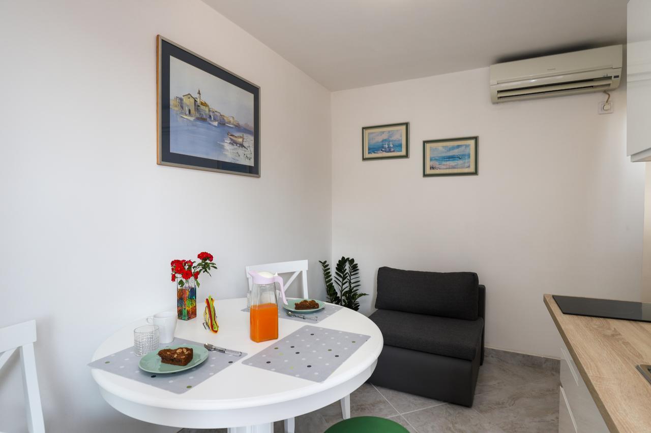 Apartment Nina - Old Town *